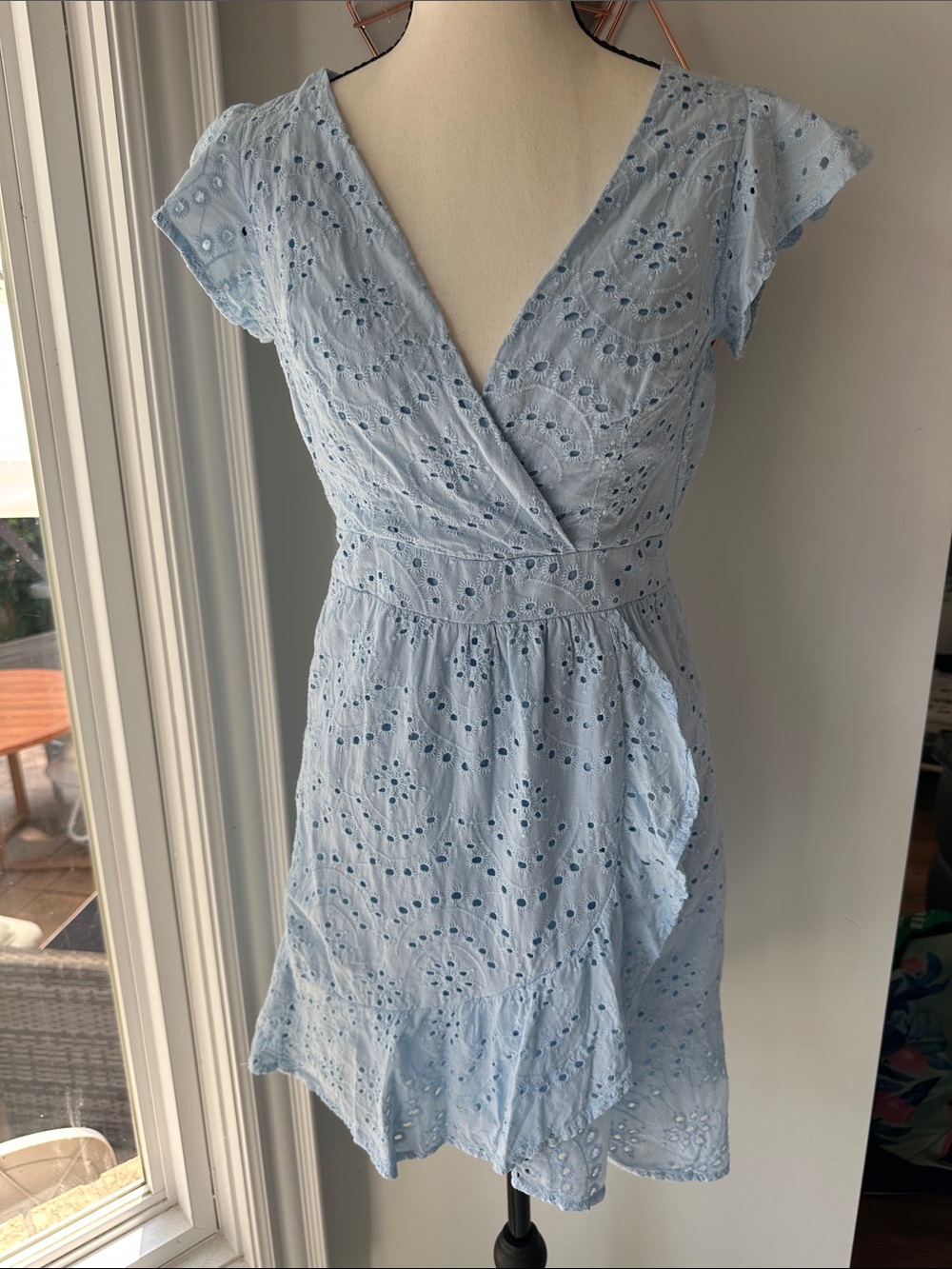 JAPNA Light Baby Blue Eyelet Wrap Faux Dress Cotton Flutter-sleeves Size Small